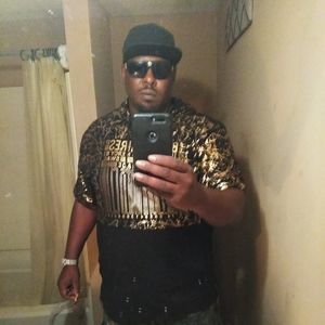 Meet your Posher, Larry